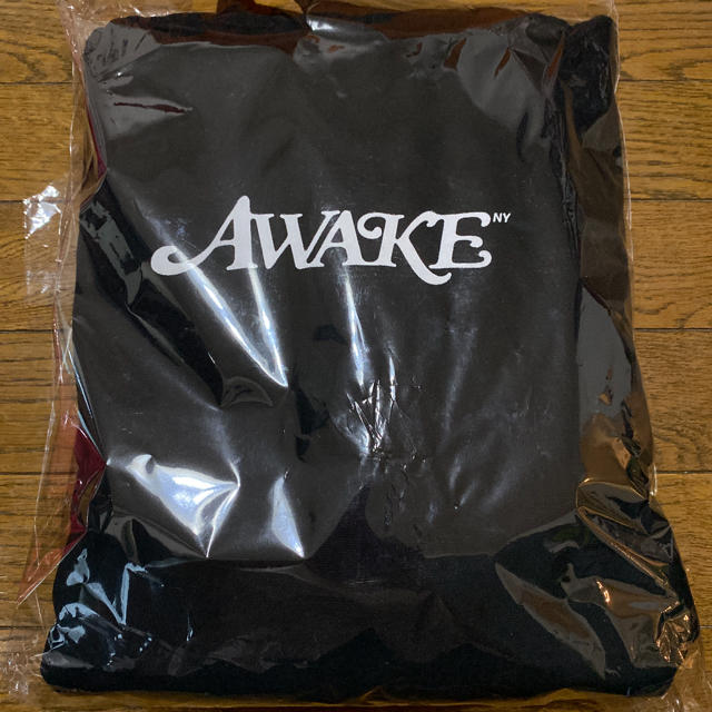 AWAKE(アウェイク)のawake gdc girls don't cry logo hoodie 黒 メンズのトップス(パーカー)の商品写真