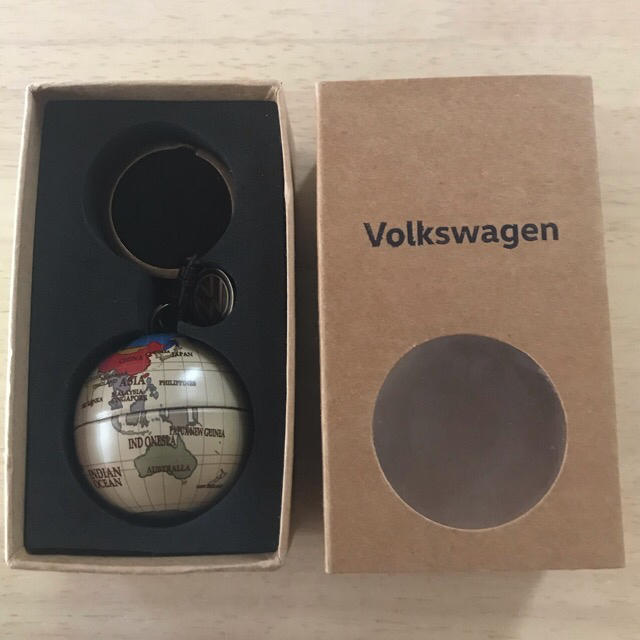 Volkswagen(フォルクスワーゲン)のフォルクスワーゲン　キーホルダー(非売品) エンタメ/ホビーのコレクション(ノベルティグッズ)の商品写真