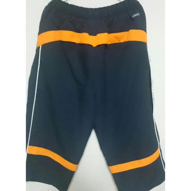 adidas(アディダス)のアディダス　ハーフパンツ　160 キッズ/ベビー/マタニティのキッズ服男の子用(90cm~)(パンツ/スパッツ)の商品写真