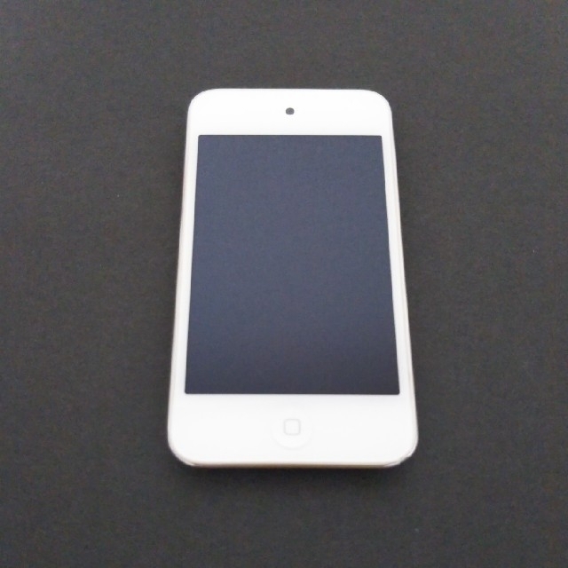 Apple(アップル)のiPod touch 第4世代 ホワイト 8GB スマホ/家電/カメラのオーディオ機器(ポータブルプレーヤー)の商品写真