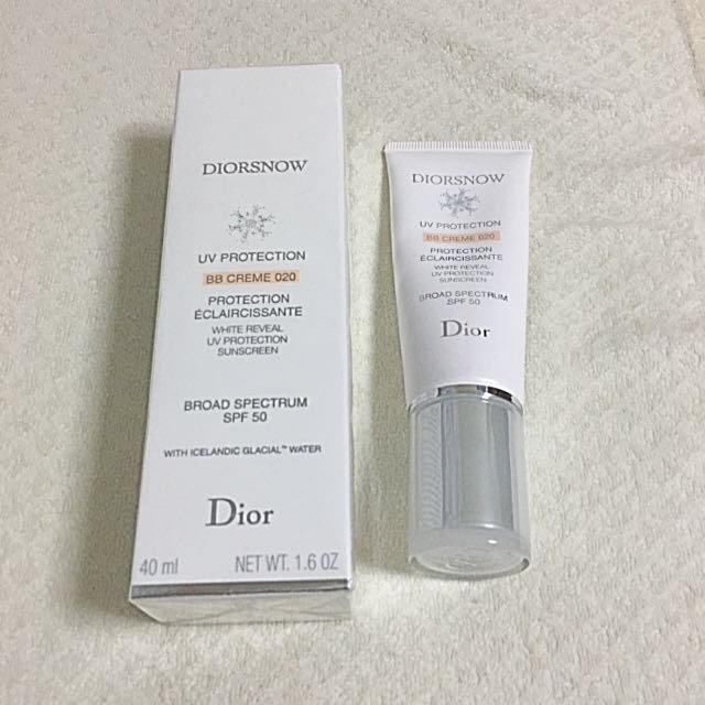 Dior(ディオール)のDIORSNOW BBCREME020 コスメ/美容のベースメイク/化粧品(BBクリーム)の商品写真