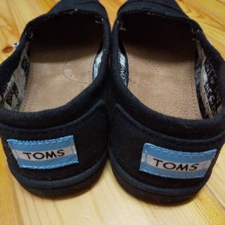 トムズ(TOMS)のTOMS 　キッズ　スリッポン　21　(スリッポン)