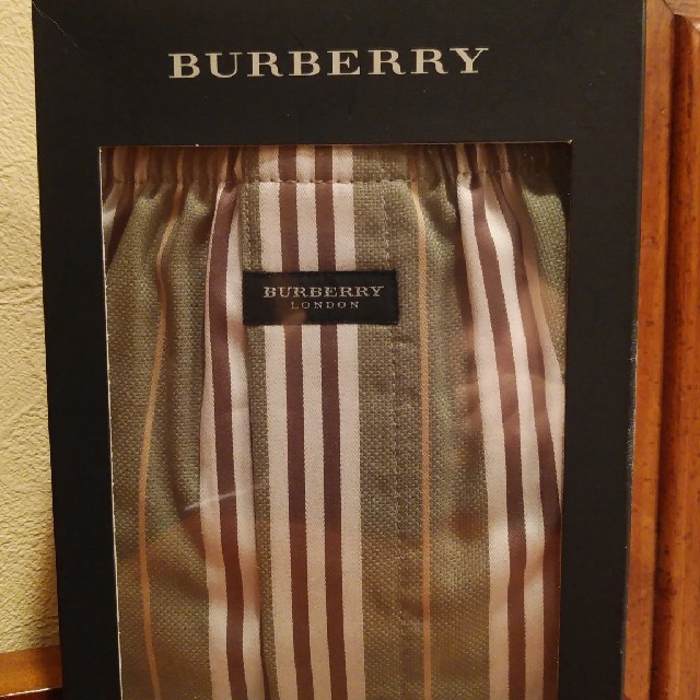 BURBERRY(バーバリー)のバーバリー　トランクス　Mサイズ メンズのアンダーウェア(トランクス)の商品写真
