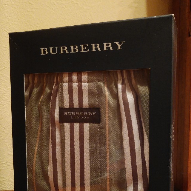 BURBERRY(バーバリー)のバーバリー　トランクス　Mサイズ メンズのアンダーウェア(トランクス)の商品写真