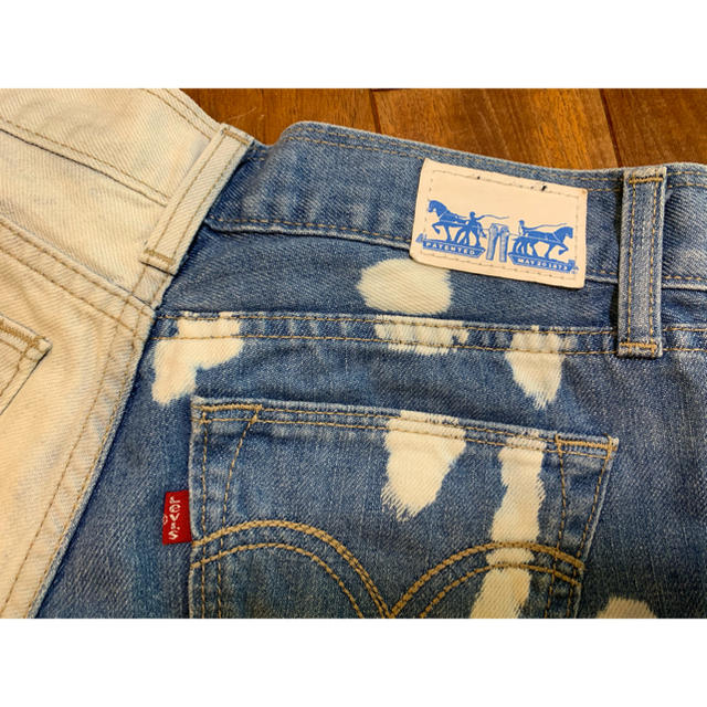 Levi's(リーバイス)のリーバイス ショートパンツ ツートン デニム Levis レディースのパンツ(ショートパンツ)の商品写真