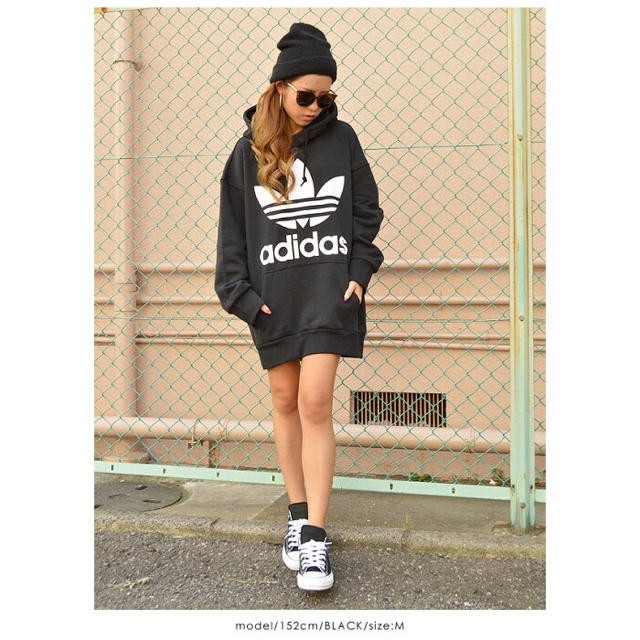 adidas originals▽オーバーサイズ パーカー