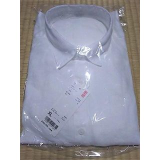 ユニクロ(UNIQLO)のタグ付新品送料込☆ユニクロ プレミアムリネンシャツ 白☆(シャツ/ブラウス(長袖/七分))