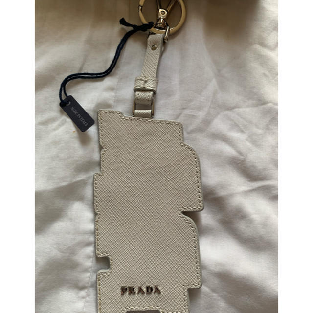 PRADA(プラダ)の新品　【プラダ】　キーホルダー キーリング 1TL253 日本未発売　 レディースのファッション小物(キーホルダー)の商品写真