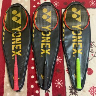 ヨネックス(YONEX)のバドミントンラケット3本セット(バドミントン)