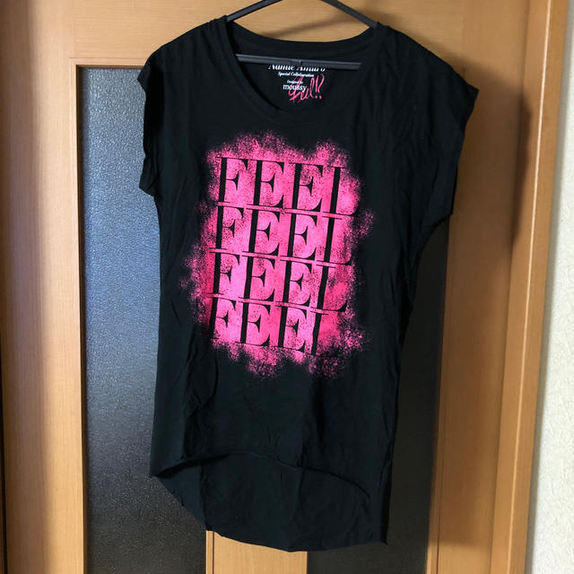 moussy(マウジー)の安室奈美恵　FEEL 美品　Tシャツ エンタメ/ホビーのタレントグッズ(ミュージシャン)の商品写真