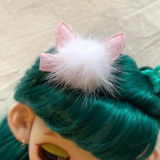 ネコちゃんのヘアクリップ(バレッタ/ヘアクリップ)