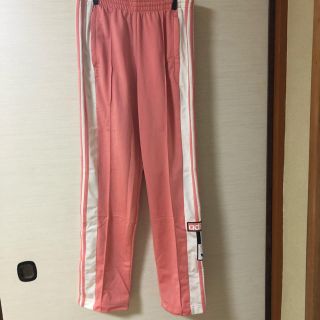 アディダス(adidas)のadidas トラックパンツ(カジュアルパンツ)