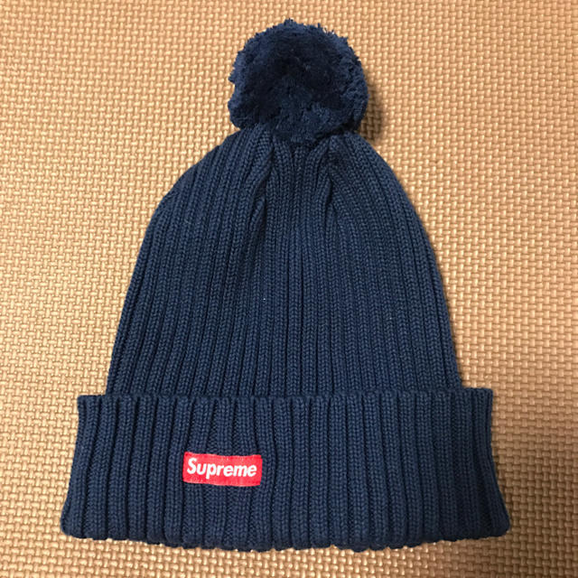 Supreme(シュプリーム)の美品☆Supreme ニット帽 レディースの帽子(ニット帽/ビーニー)の商品写真