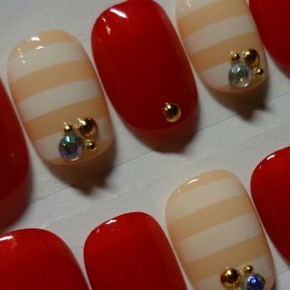 レッド×ホワイトボーダーネイル(つけ爪/ネイルチップ)