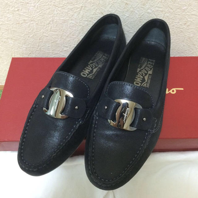 Salvatore Ferragamo(サルヴァトーレフェラガモ)の★フェラガモ★ 美品♡ローファー レディースの靴/シューズ(ローファー/革靴)の商品写真