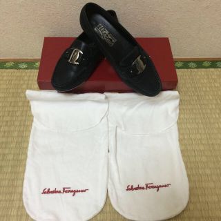 サルヴァトーレフェラガモ(Salvatore Ferragamo)の★フェラガモ★ 美品♡ローファー(ローファー/革靴)