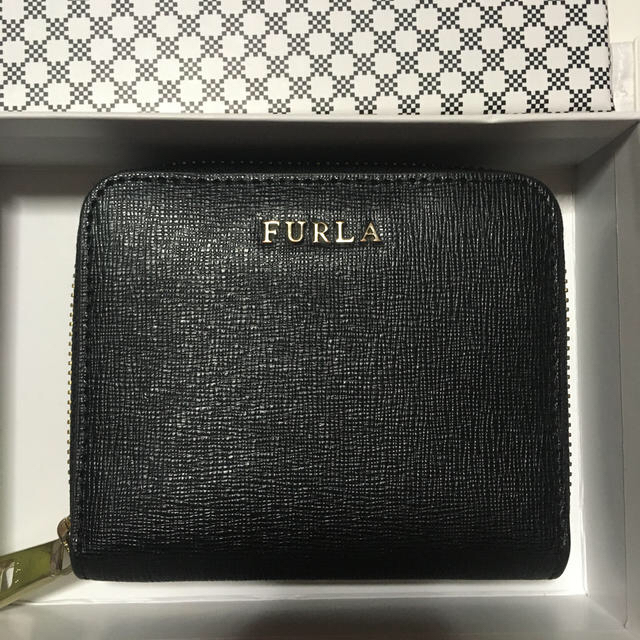 フルラ  FURLA 二つ折り財布