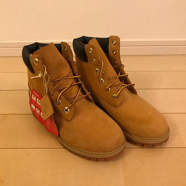 Timberland(ティンバーランド)のTimberlands 6 Inch Boots Junior/Ladies レディースの靴/シューズ(ブーツ)の商品写真