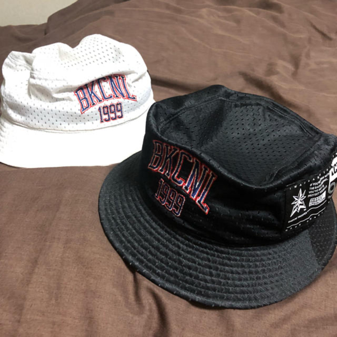 Back Channel(バックチャンネル)のBackChannel COLLEGE LOGO MESH HAT メンズの帽子(ハット)の商品写真