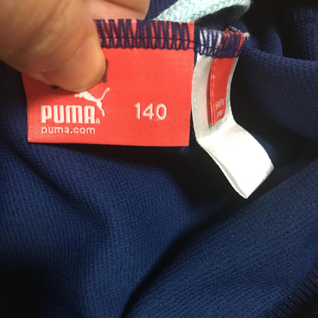 PUMA(プーマ)のプーマ　PUMA 女児用ジャージ　長ズボン　140サイズ キッズ/ベビー/マタニティのキッズ服女の子用(90cm~)(パンツ/スパッツ)の商品写真