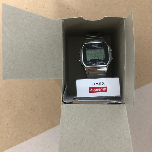 Supreme(シュプリーム)のSupreme Timex Digital Watch メンズの時計(腕時計(デジタル))の商品写真