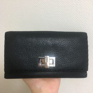 フェンディ(FENDI)のぼんぼぼんさま専用(財布)