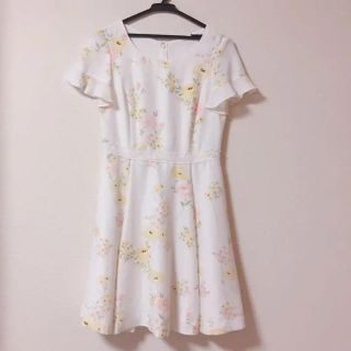 レッセパッセ(LAISSE PASSE)のlaisse passe 最終値下げ🌸新品🌸花柄ワンピース (ひざ丈ワンピース)