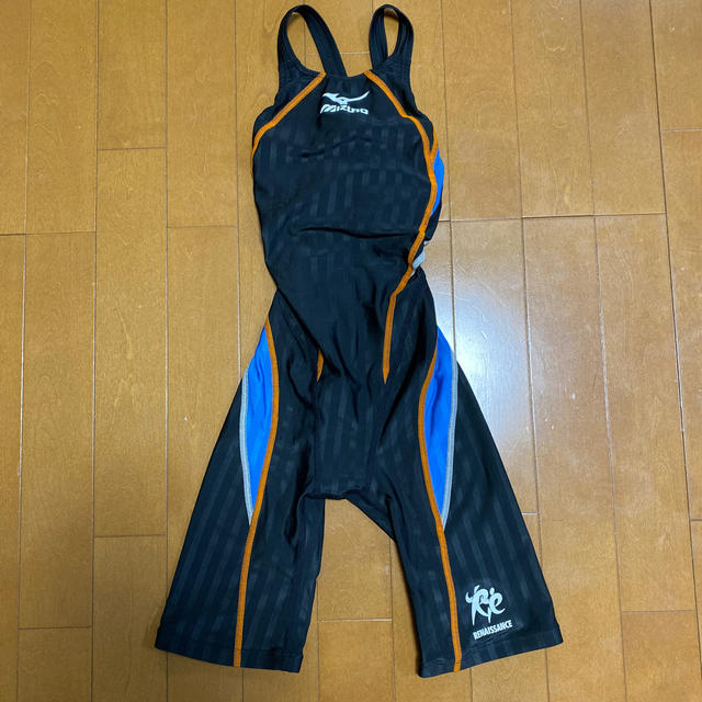 一番の贈り物 ルネサンス水着 新品未使用 ミズノMizuno女の子ワンピースタイプ130