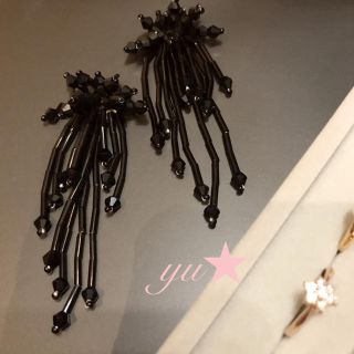 アメリヴィンテージ(Ameri VINTAGE)の新入荷♡タッセルビーズ( *ˊᵕˋ)✩︎‧₊ブラック黒♡数量限定 イヤリング可♡(ピアス)