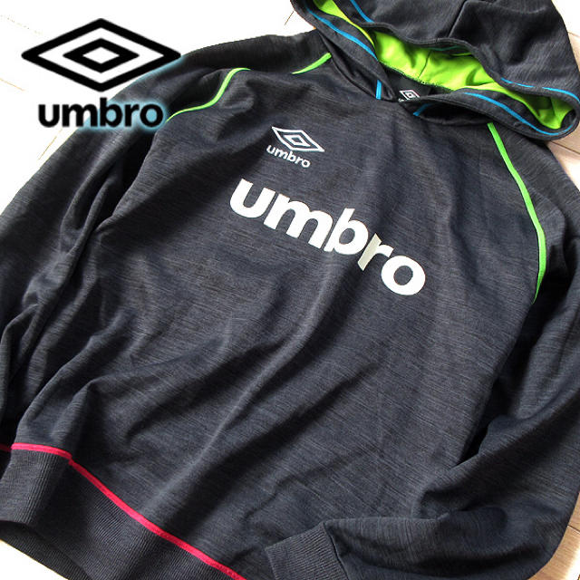 UMBRO(アンブロ)の美品 M アンブロ UMBRO メンズ パーカー チャコールグレー メンズのトップス(パーカー)の商品写真