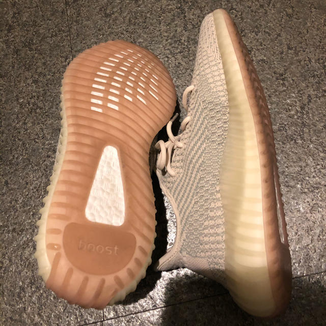 adidas(アディダス)のyeezy boost  350 citrin メンズの靴/シューズ(スニーカー)の商品写真