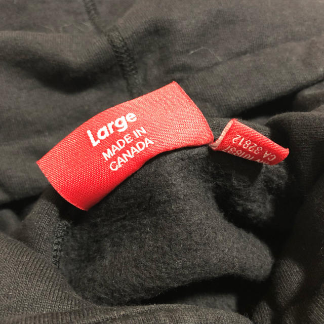 Supreme(シュプリーム)のL Supreme Box Logo Pullover BLACK メンズのトップス(パーカー)の商品写真