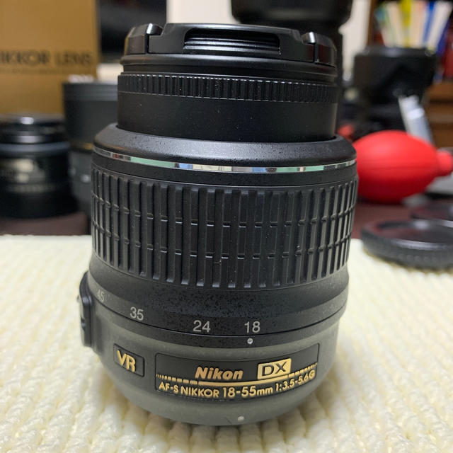 Nikon(ニコン)のNikon AF-S DX 18-55mm f3.5-5.6 G VR スマホ/家電/カメラのカメラ(レンズ(ズーム))の商品写真
