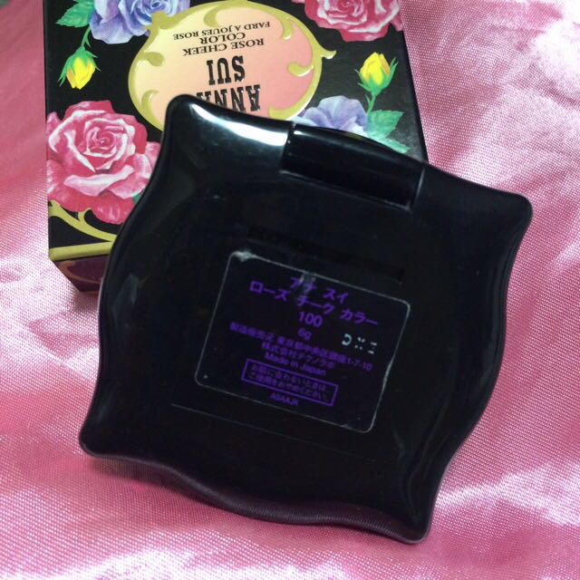 ANNA SUI(アナスイ)のアナスイローズチーク100ハイライト コスメ/美容のベースメイク/化粧品(チーク)の商品写真