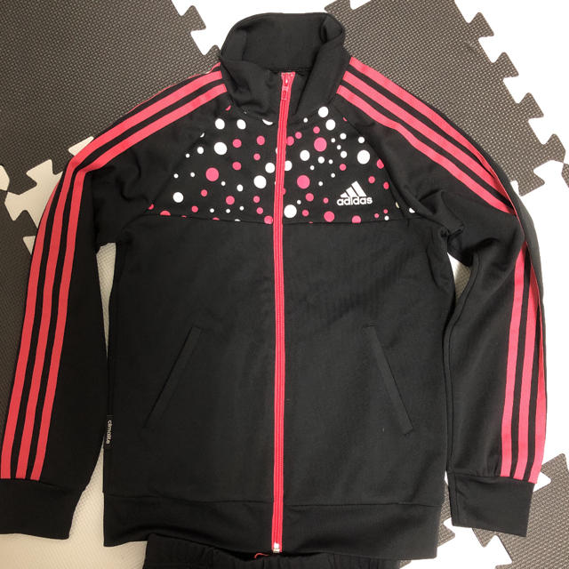 adidas(アディダス)のアディダスジャージセット キッズ/ベビー/マタニティのキッズ服女の子用(90cm~)(ジャケット/上着)の商品写真