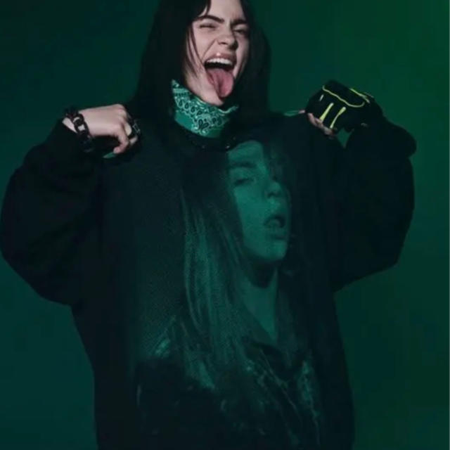 Billie Eilish × bershkaパーカー ビリーアイリッシュ