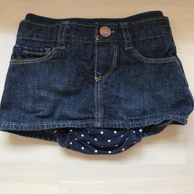 babyGAP(ベビーギャップ)のGAP ベビー　デニムスカート キッズ/ベビー/マタニティのベビー服(~85cm)(スカート)の商品写真