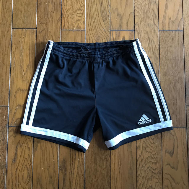 adidas(アディダス)のadidas 子供用サッカーパンツ ズボン size120 キッズ/ベビー/マタニティのキッズ服男の子用(90cm~)(パンツ/スパッツ)の商品写真