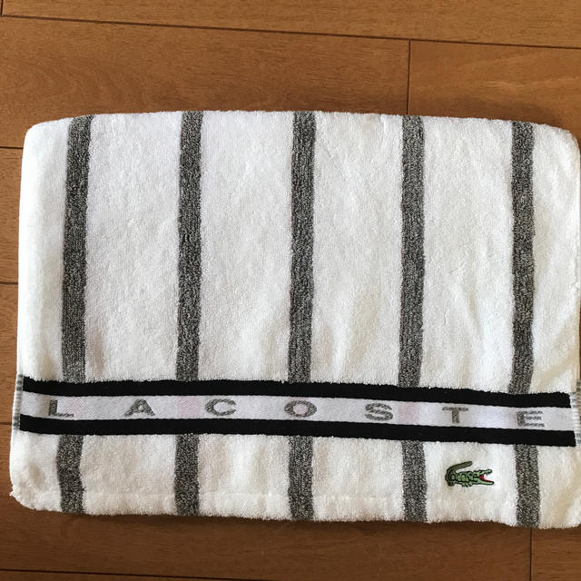 LACOSTE(ラコステ)のナオ様専用　ラコステ　タオル インテリア/住まい/日用品の日用品/生活雑貨/旅行(タオル/バス用品)の商品写真