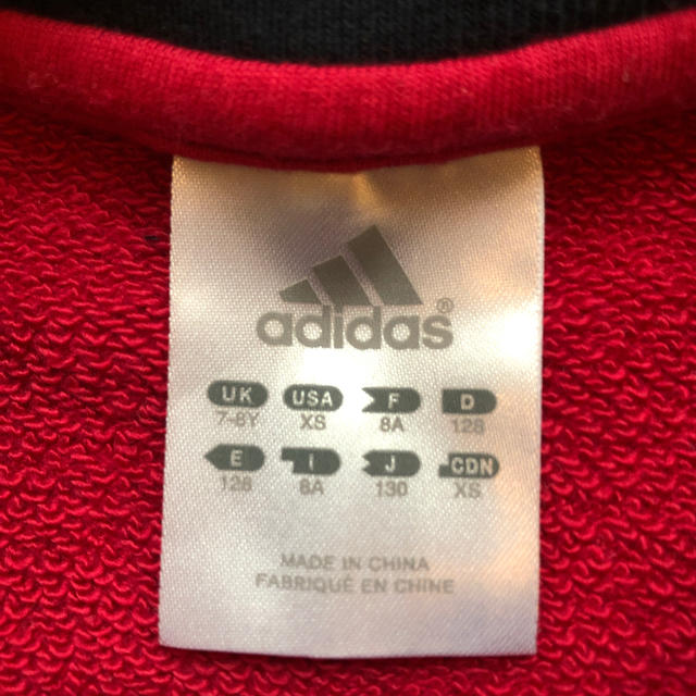 adidas(アディダス)のadidas  子供トレーナー　美品 キッズ/ベビー/マタニティのキッズ服男の子用(90cm~)(Tシャツ/カットソー)の商品写真