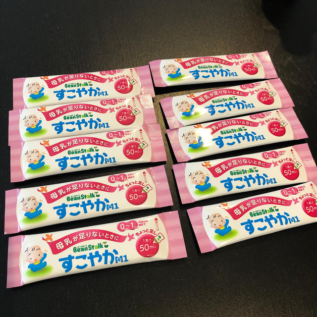 お値下げ☆粉ミルク すこやかM1 ミニスティック6.5g×10本 ビーンスターク キッズ/ベビー/マタニティの授乳/お食事用品(その他)の商品写真