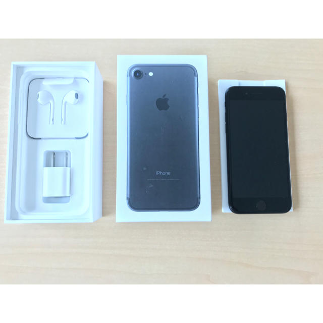 iPhone7 128G マットブラック　SIMフリー