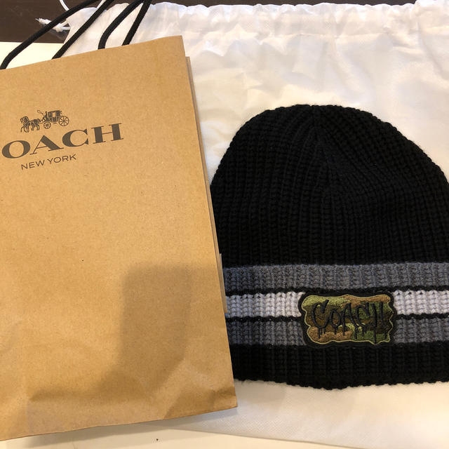 COACH(コーチ)のコーチ ニット帽 ギフト プレゼント 保存袋付き 迷彩 メンズの帽子(ニット帽/ビーニー)の商品写真
