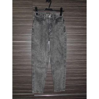 マウジー(moussy)の美品MOUSSY DENIMハイウエスト テーパードデニム24ケミカルブラック(デニム/ジーンズ)