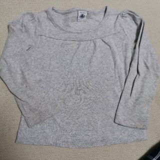 プチバトー(PETIT BATEAU)のused難あり プチバトー長袖トップス100㎝/4ans グレー(Tシャツ/カットソー)