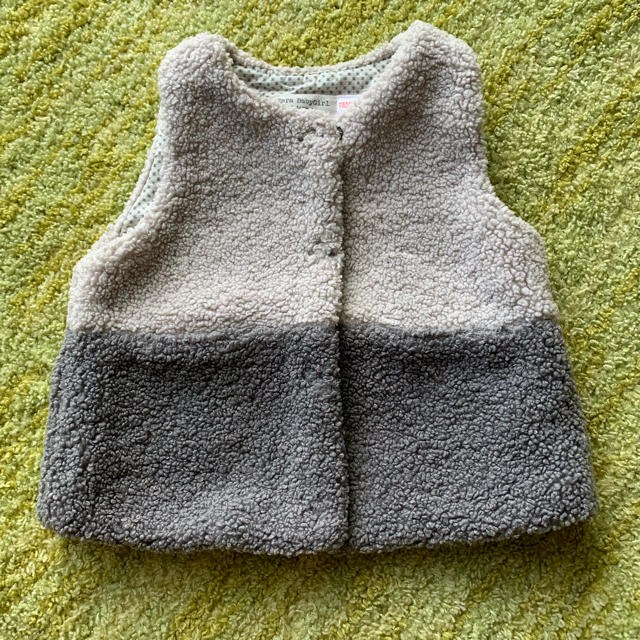 ZARA KIDS(ザラキッズ)のzaraベビー  モコモコベスト キッズ/ベビー/マタニティのベビー服(~85cm)(その他)の商品写真