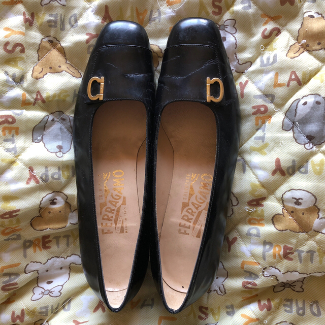 Ferragamoローヒールパンプス