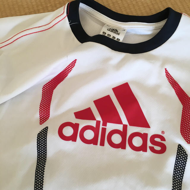 adidas(アディダス)のアディダス　長袖　Tシャツ　スポーツ　150〜165 キッズ/ベビー/マタニティのキッズ服男の子用(90cm~)(Tシャツ/カットソー)の商品写真