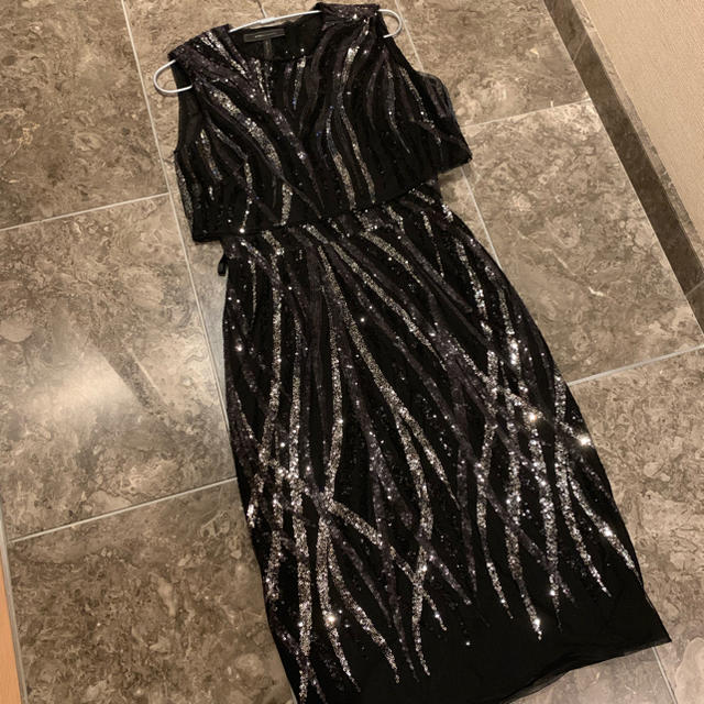 ひざ丈ワンピースBCBGMAXAZRIA スパンコールドレス ワンピース 0