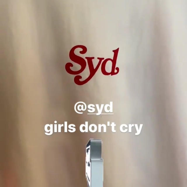 syd girls don't cry　Tシャツ